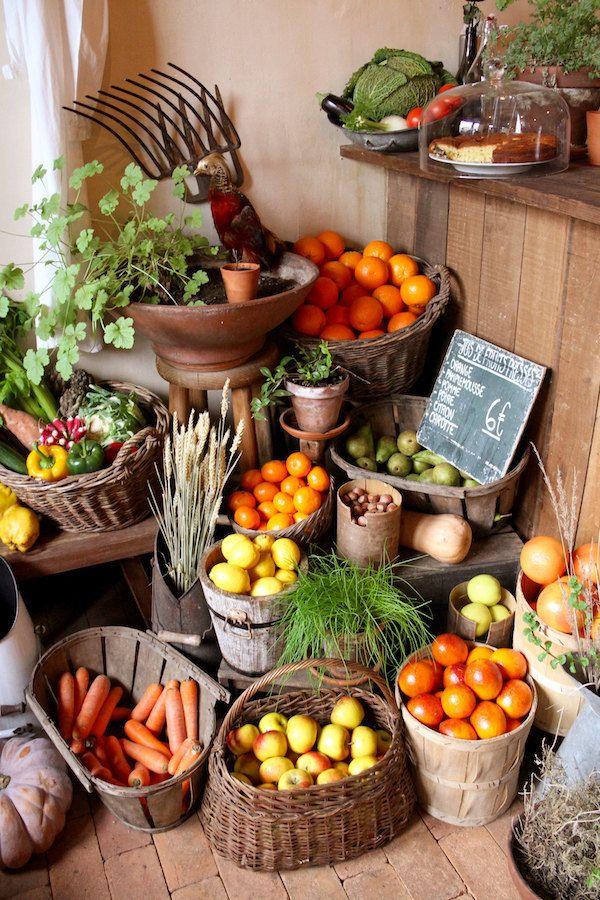 Berries & Blooms: Organic Backyard Mix